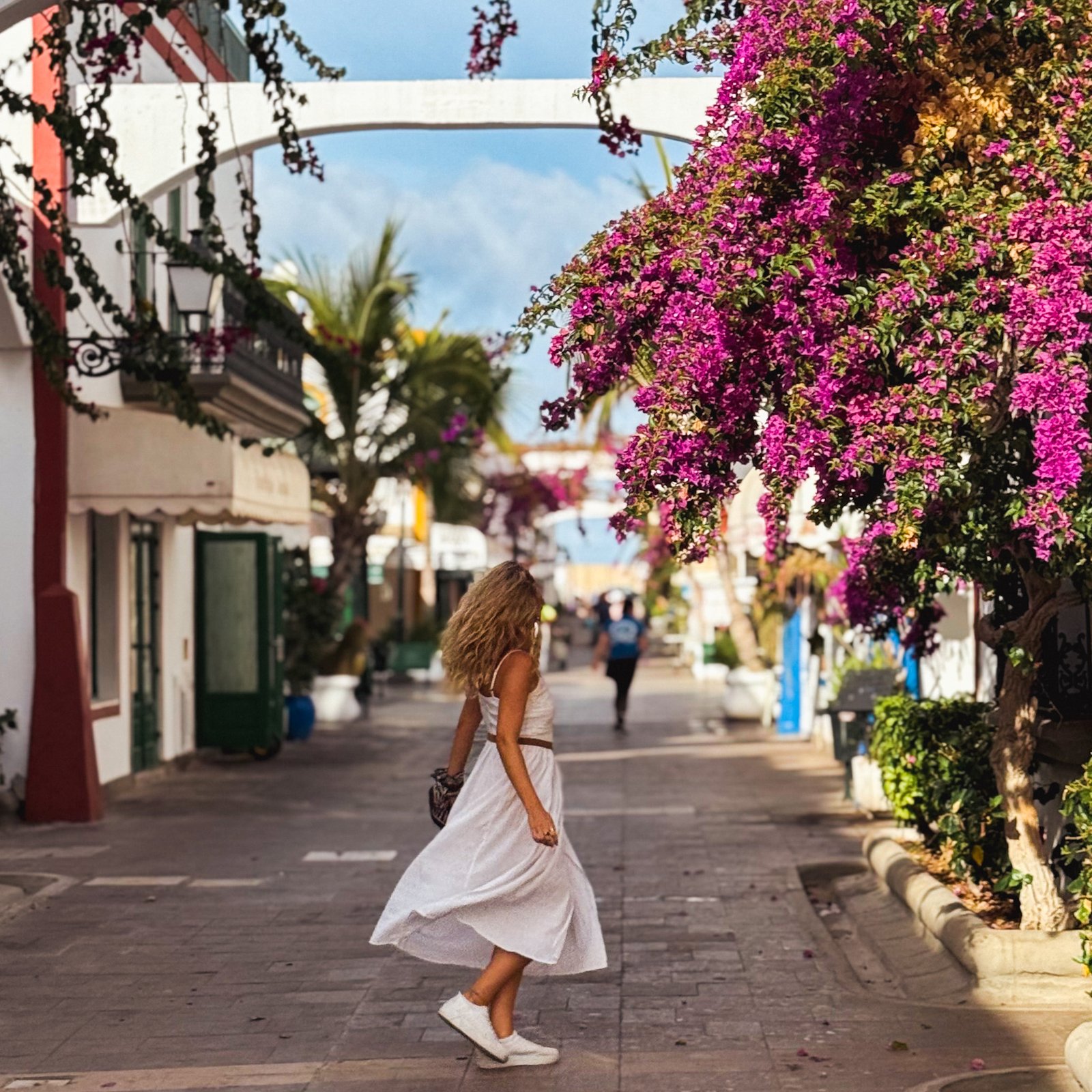 gran canaria puerto mogan bouganville