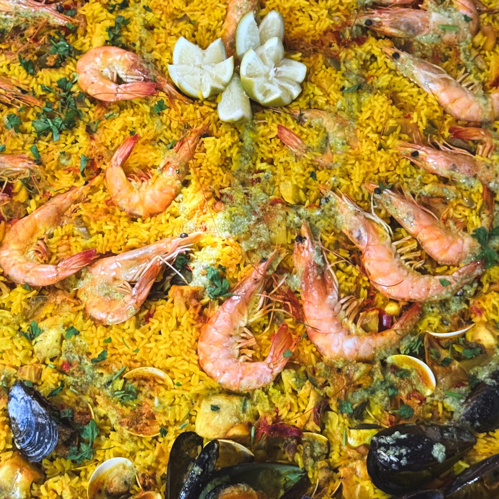 kanaryjskie jedzenie paella na gran canarii