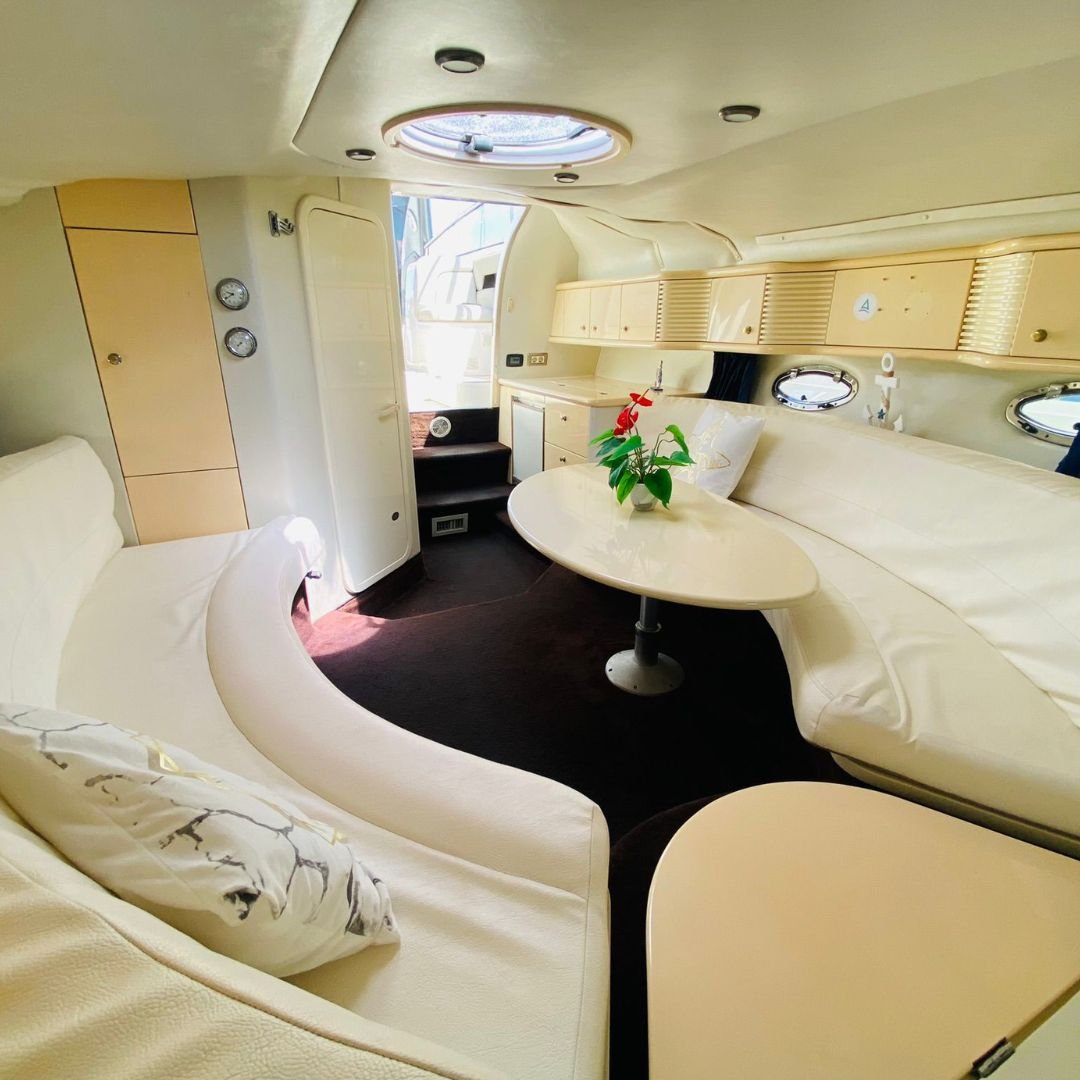 interior de un yate en gran canaria