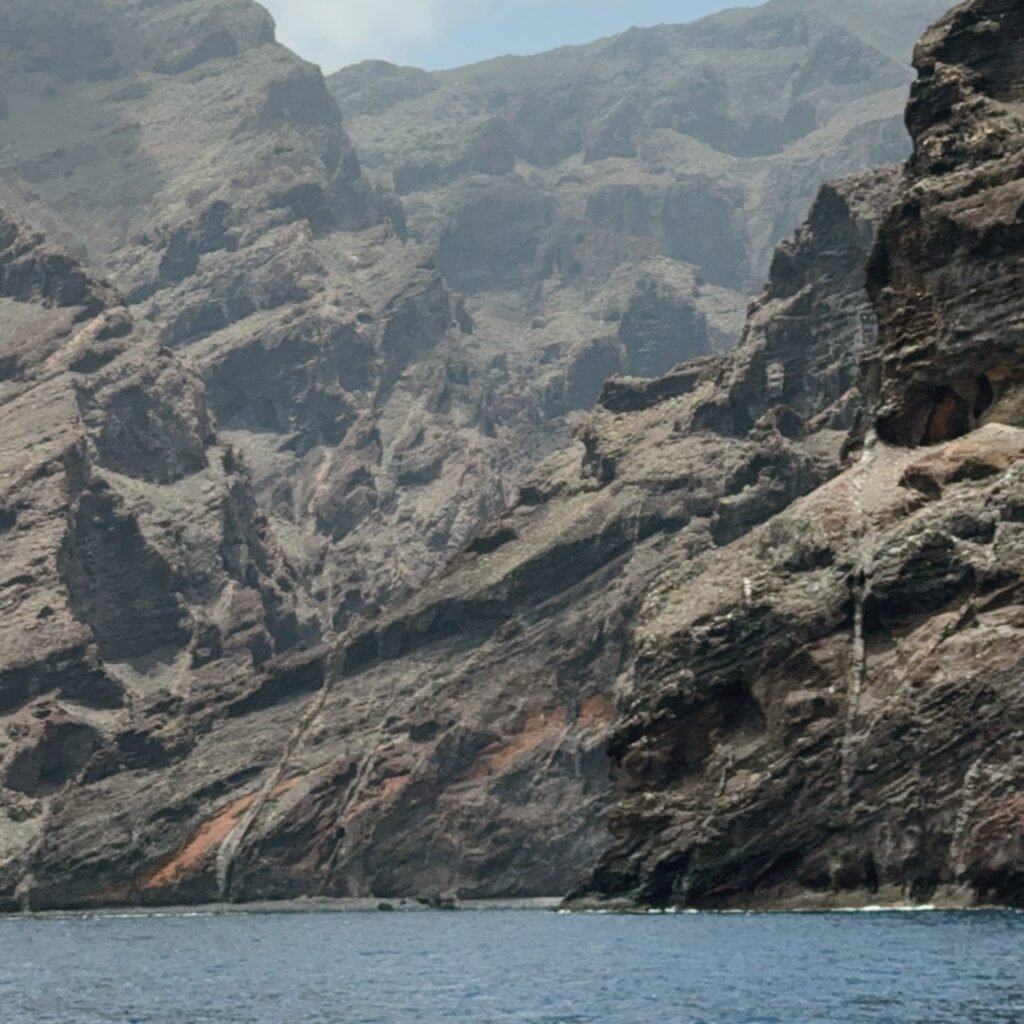 catamaran cruise under the cliffs of los gigantes